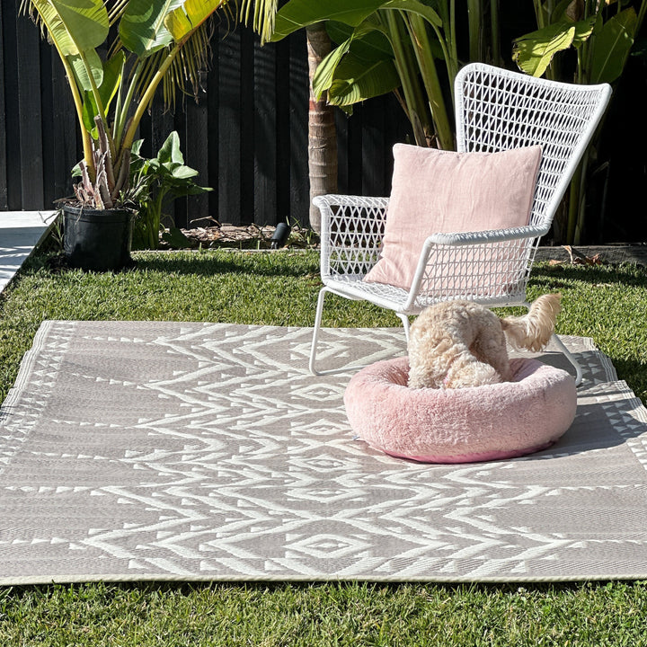 Ayana Grey Recycled Plastic Outdoor Rug