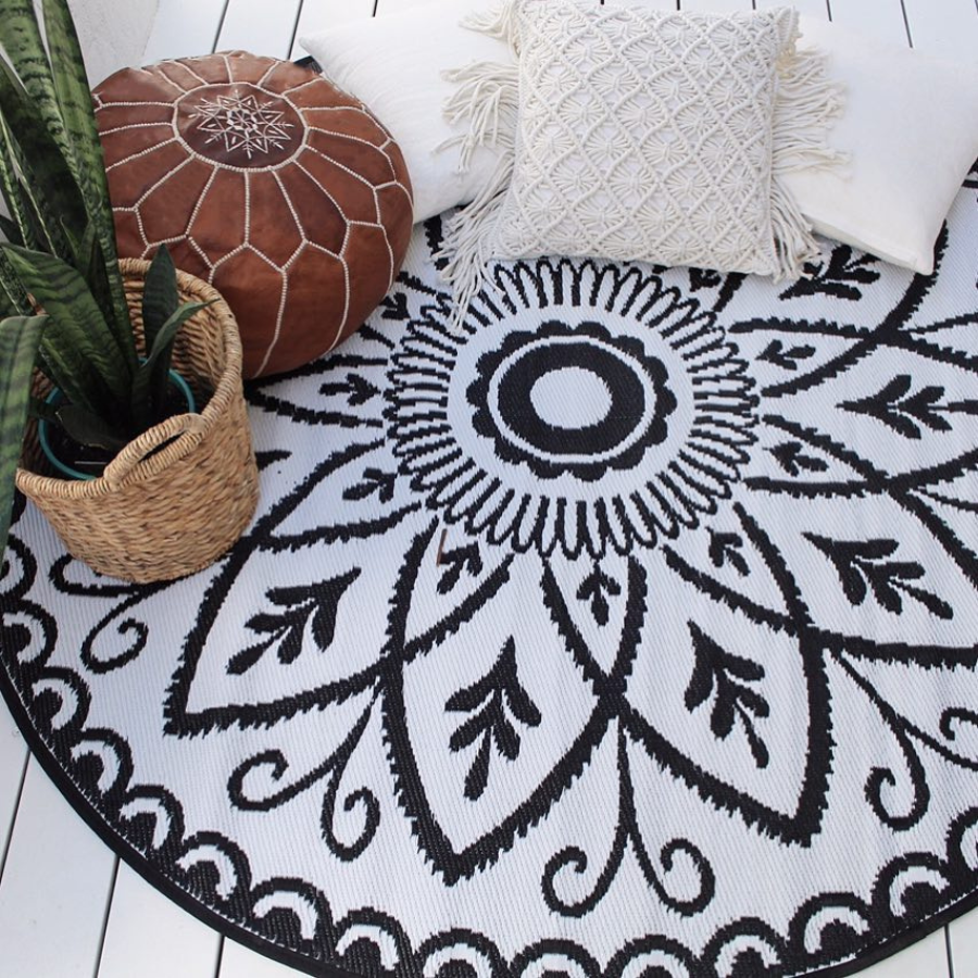 Benaras Black And White Floral Recycled Plastic Reversible Outdoor Rug