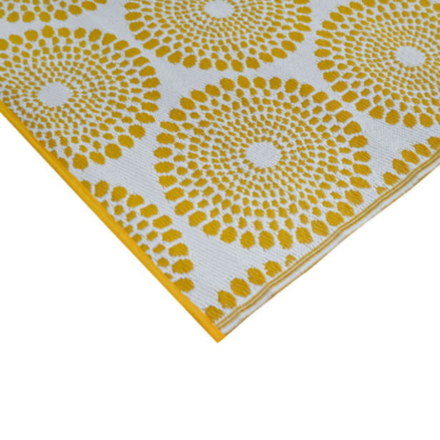 Daisies Yellow Recycled Plastic Outdoor Rug