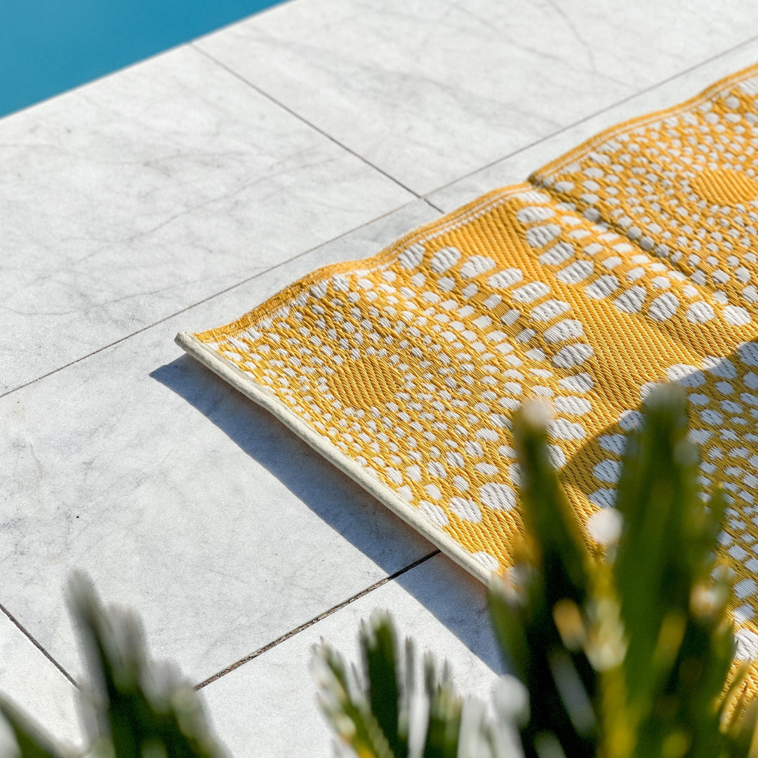 Daisies Yellow Recycled Plastic Large Outdoor Rug