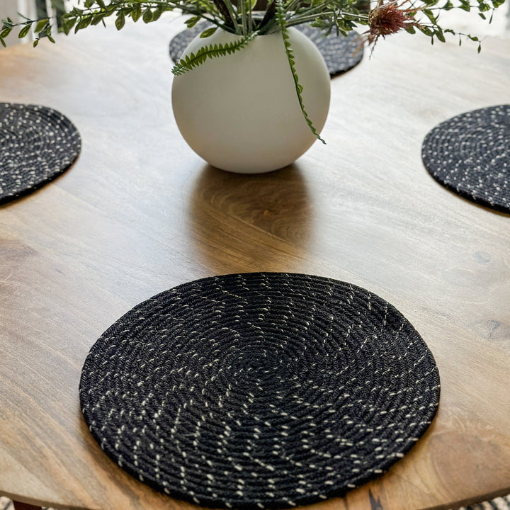 Set Of 4 Deryn Black Braided 35 cm Jute Round Placemat