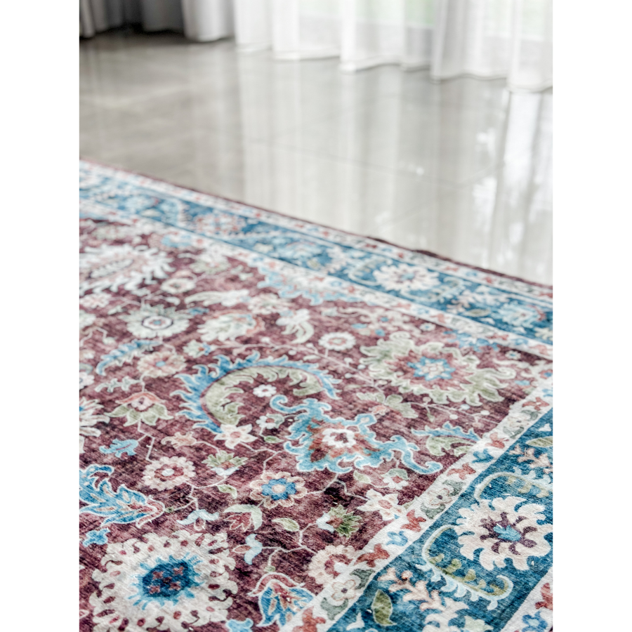 Imna Traditional Machine Washable Rug