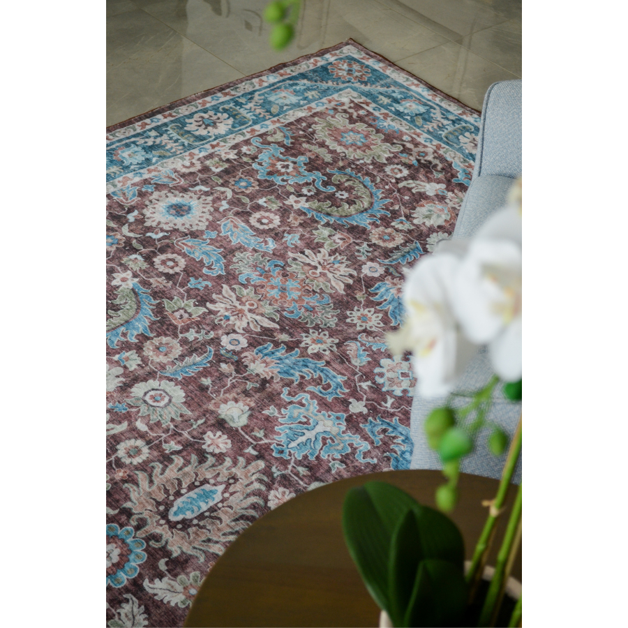 Imna Traditional Machine Washable Rug