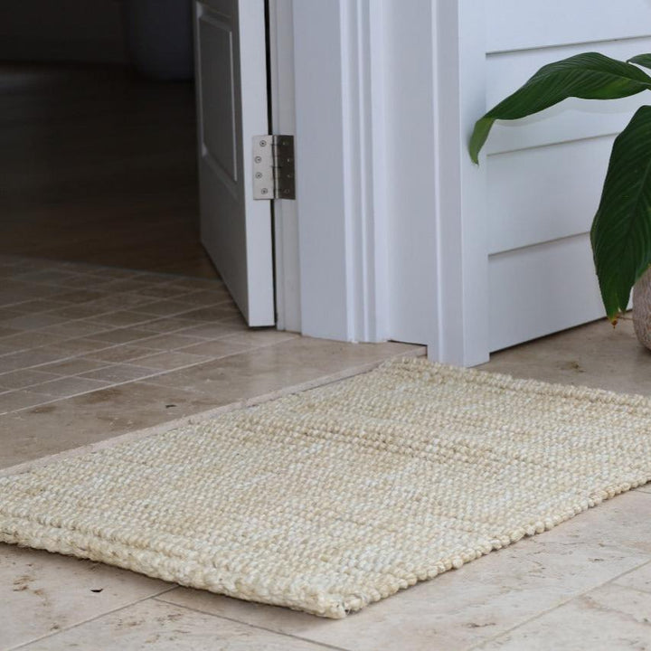 60 cm x 90 cm Indira Bleach Natural Jute Door Mat