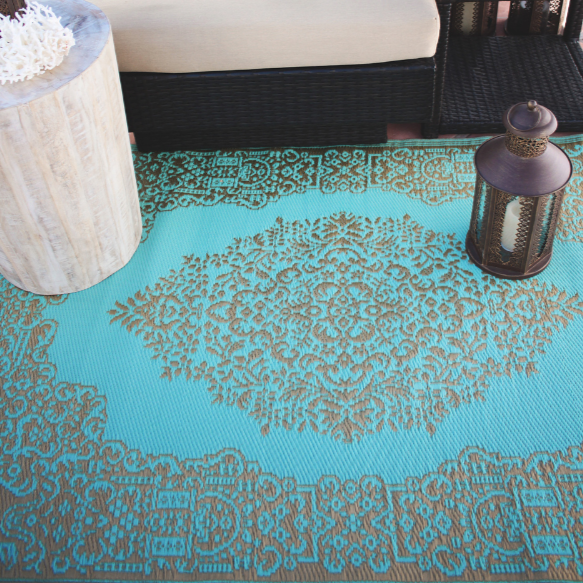 Istanbul Bronze and Aqua Traditional Recycled Plastic Outdoor Rug