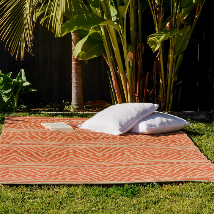 Kona Peach Recycled Plastic Outdoor Rug