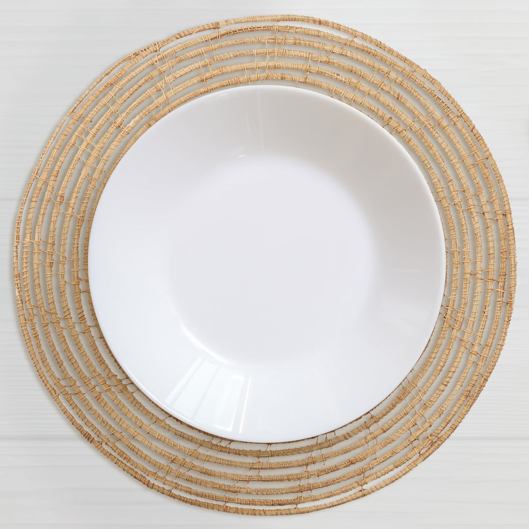 Set Of 4 Magpie 38 cm Palm Fibre Handmade Round Placemat