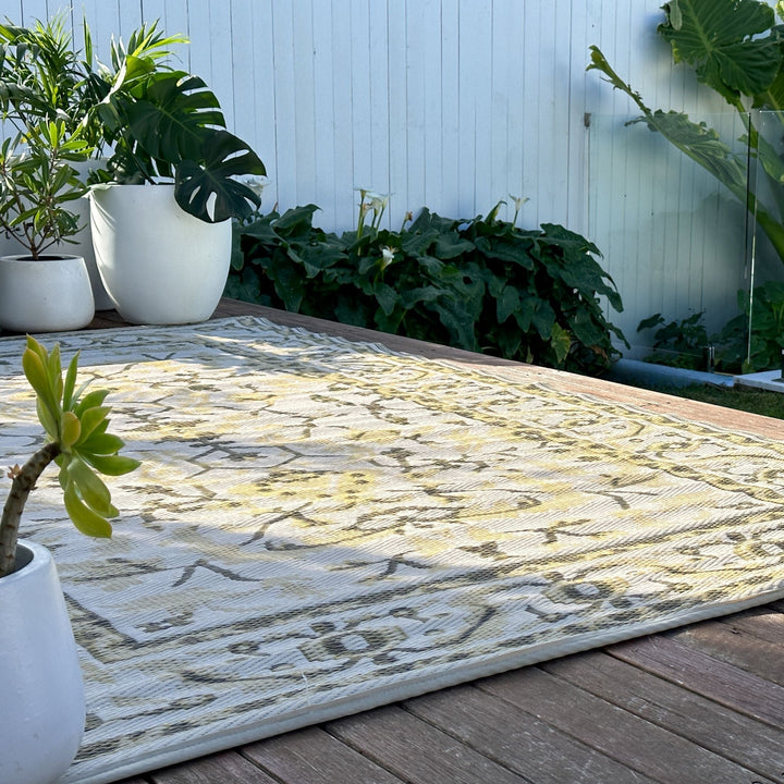 Nain Beige Recycled Plastic Outdoor Rug