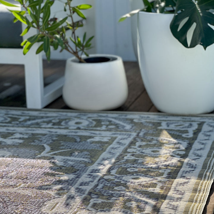 Nain Beige Recycled Plastic Outdoor Rug