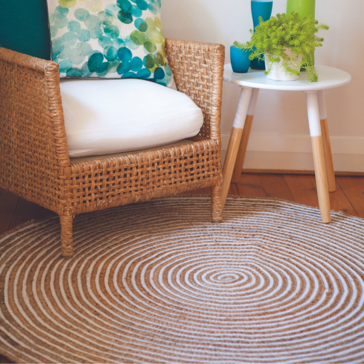 Plumeria Round Jute Area Rug