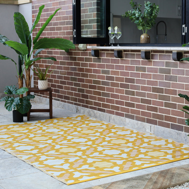 Seville Yellow Recycled Plastic Outdoor Rug