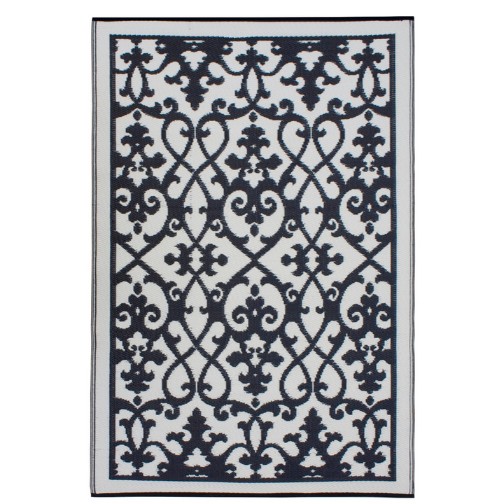 Venice Black and Cream Traditional Recycled Plastic Outdoor Rug