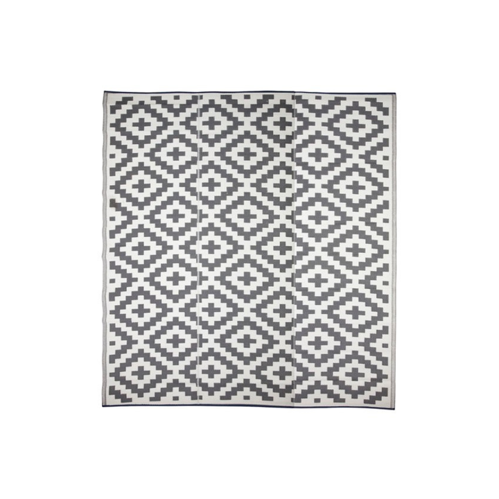 Aztec Grey And White Reversible Outdoor Large Rug - Recycled Plastic Rugs & Mats Fab Habitat