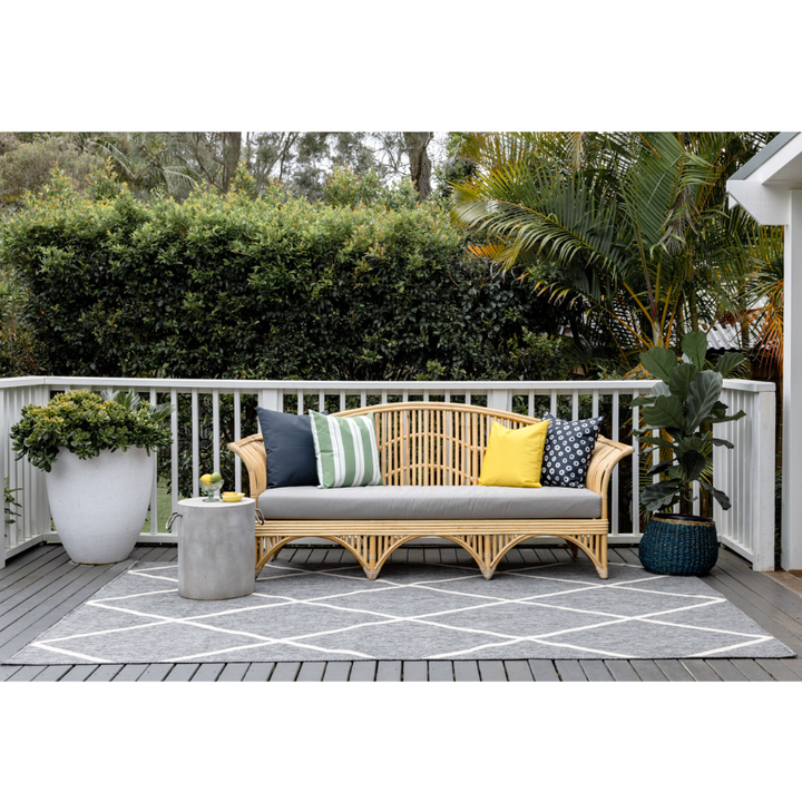 Tucson Grey Diamond Pattern Polypropylene Outdoor Rug - Outdoor Rugs Fab Habitat