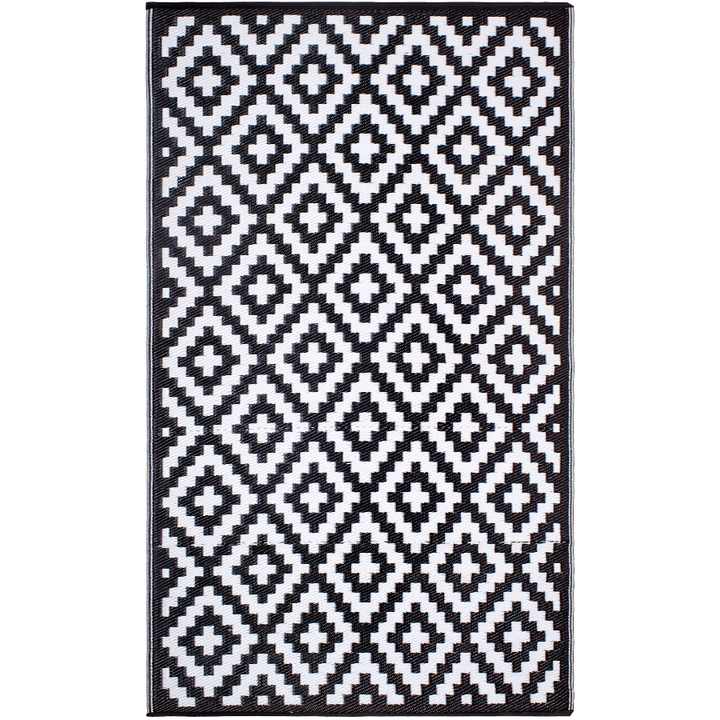 Aztec Black And White Monochrome Recycled Plastic Outdoor Area Rug - Recycled Plastic Rugs & Mats Fab Habitat