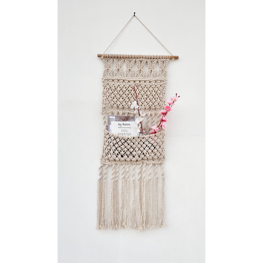 Muland Macramé Wall Hanging Book Holder with Dual Pockets