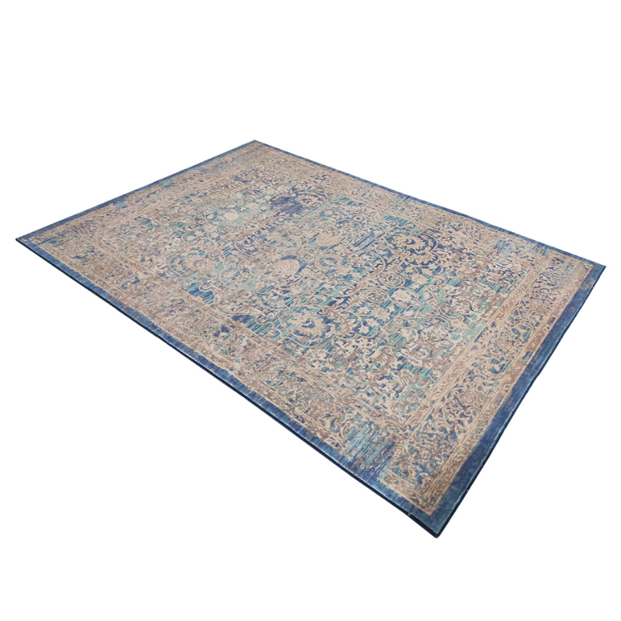 Nimrit Traditional Machine Washable Area Rug