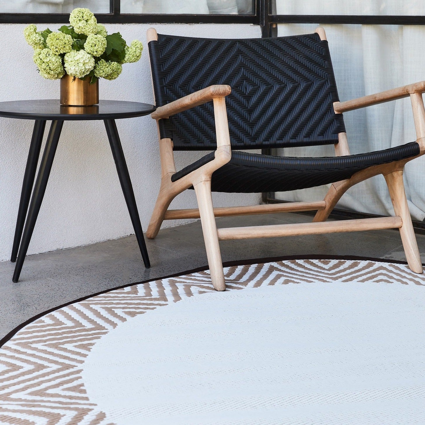 Olympia store Beige Round Indoor Outdoor Washable Recycled Plastic Floor Rug