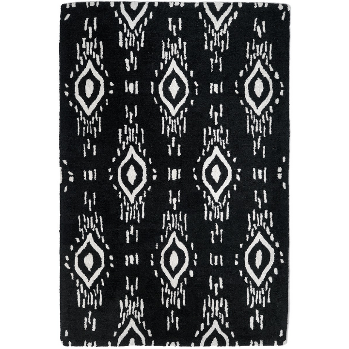 Surah Black And White Tribal P.E.T Indoor Outdoor Rug