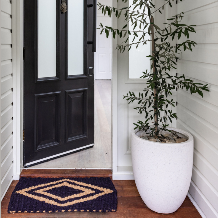 Mona knotted Coir Doormat