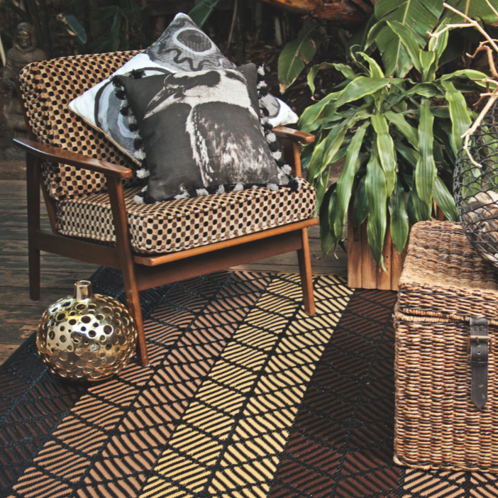 Seattle Chestnut and Walnut Brown African Large Outdoor Rug - Recycled Plastic Rugs & Mats Fab Habitat